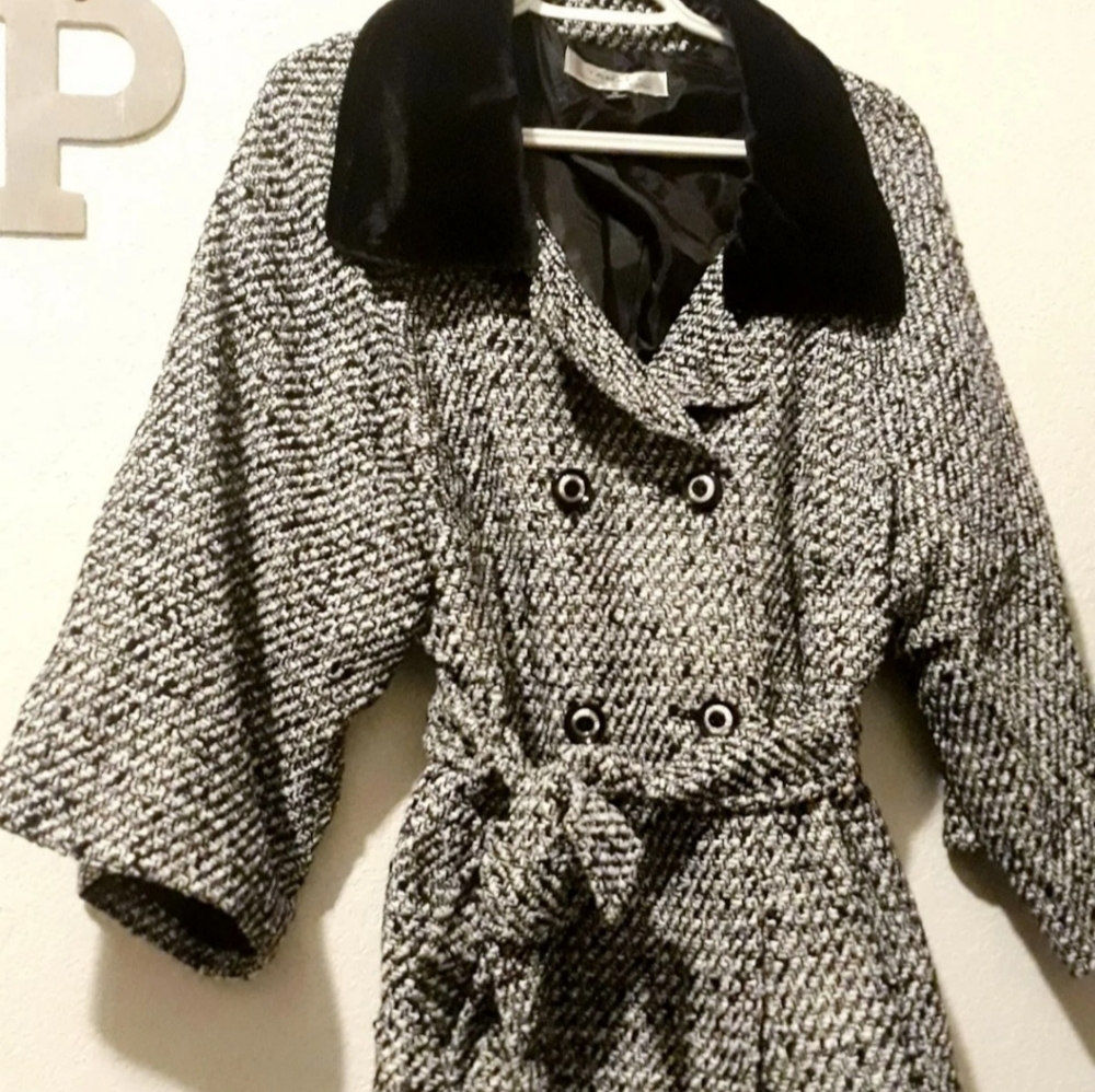 Size 16 Tahari Jacket
